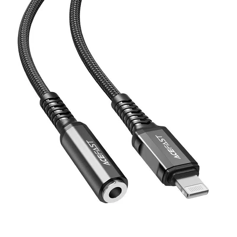 GC1-05 Lightning to DC3.5 aluminum alloy headphones adapter cable